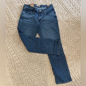 Levi's Women's Classic Mid-Rise Jeans